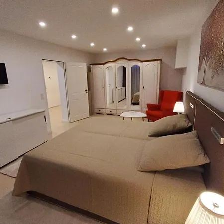3 - Keine Party ! 6 Personen Appartement *
