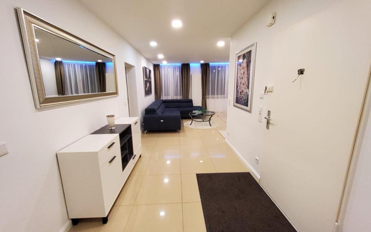 3 - Keine Party ! 6 Personen