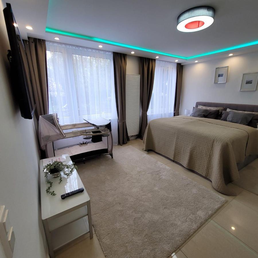 3 - Keine Party ! 6 Personen *