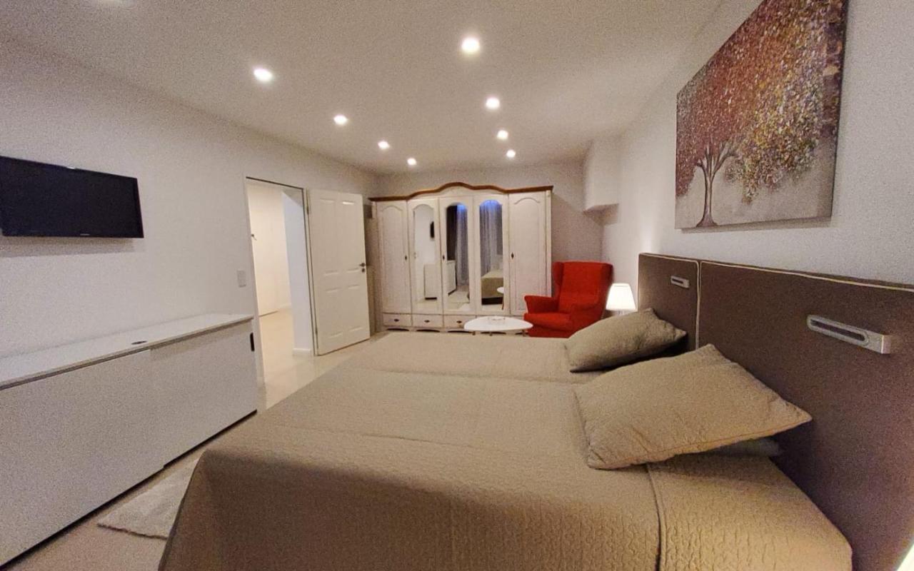 3 - Keine Party ! 6 Personen Appartement Düsseldorf