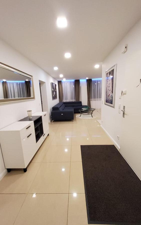 3 - Keine Party ! 6 Personen *